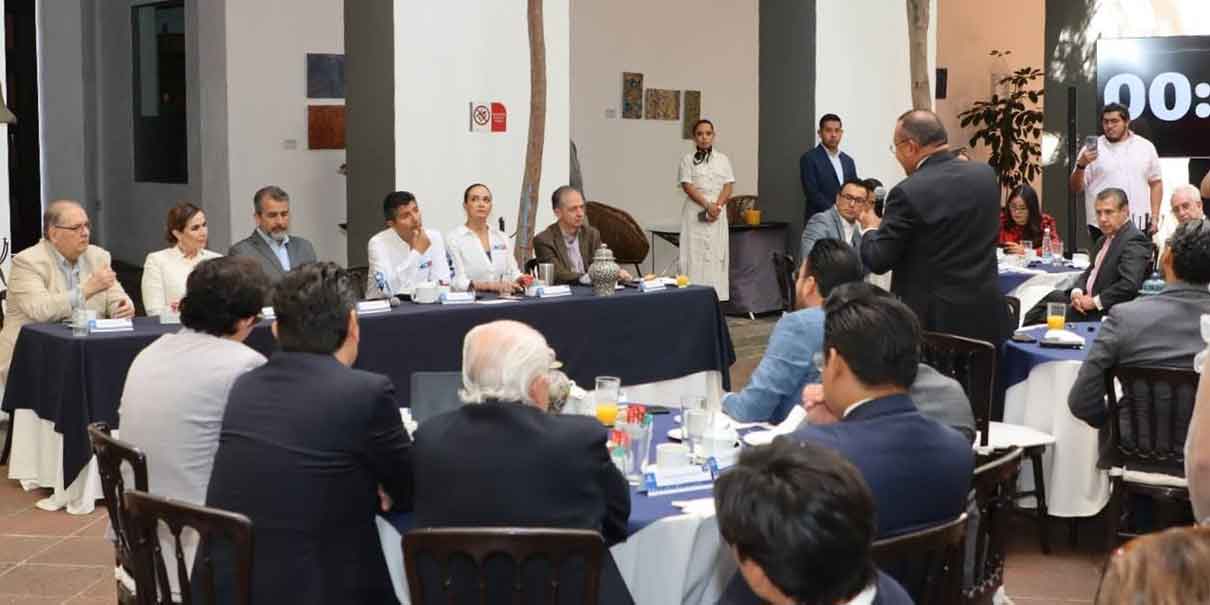 Lalo Rivera expone ante la Coparmex Puebla su plan para el desarrollo sostenible e incluyente