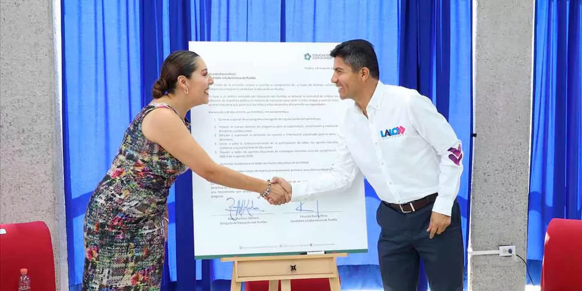 Eduardo Rivera Pérez firmó el Compromiso por una Educación con Rumbo en la Umad