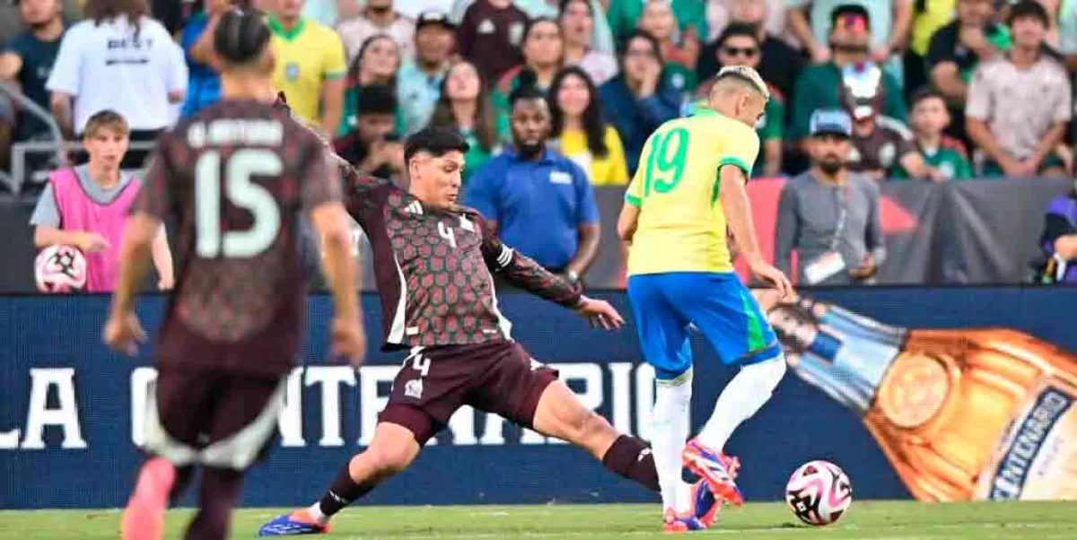 México vuelve a perder, ahora ante Brasil