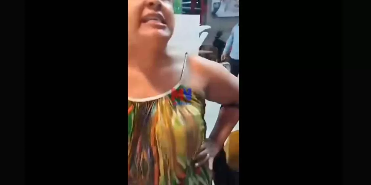 VIDEO. Lady KFC, arremete contra clientes y empleados por “racismo”