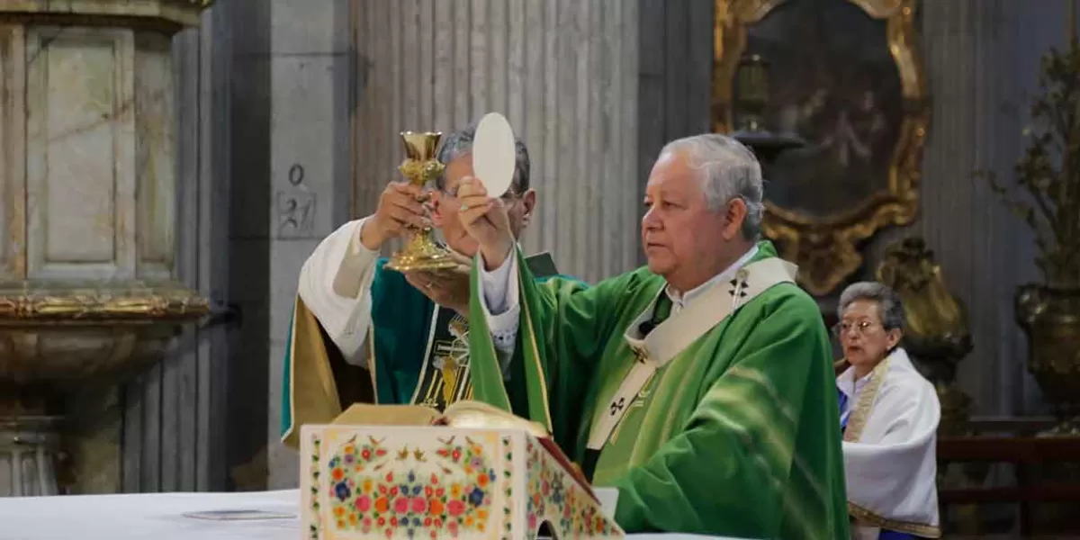 Por el bien común de las personas, pide arzobispo de Puebla