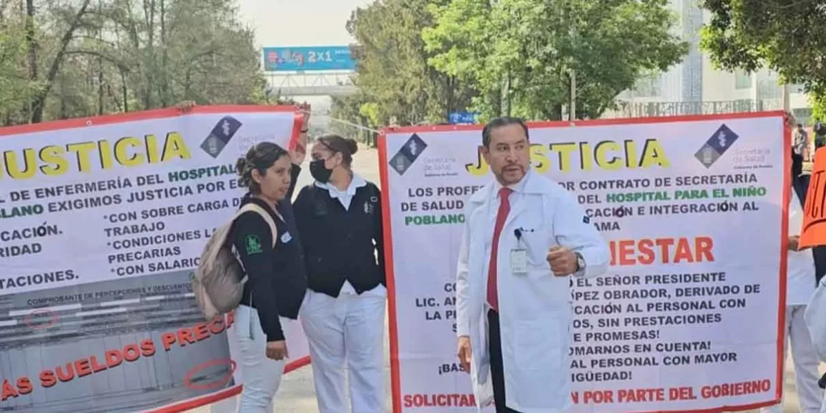 Cierran vialidades trabajadores del Hospital del Niño Poblano exigen bases y mejores salarios