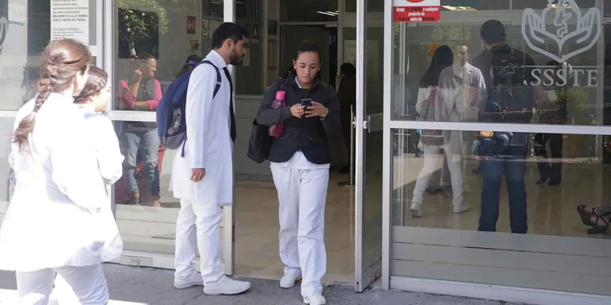Gobierno de Puebla ampliará infraestructura hospitalaria para fortalecer formación médica y servicio social