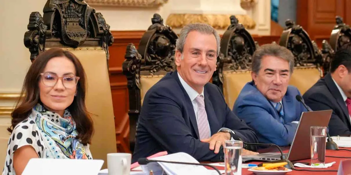 Aprueba Cabildo de Puebla convocatoria para el proceso de renovación de Mesas Directivas