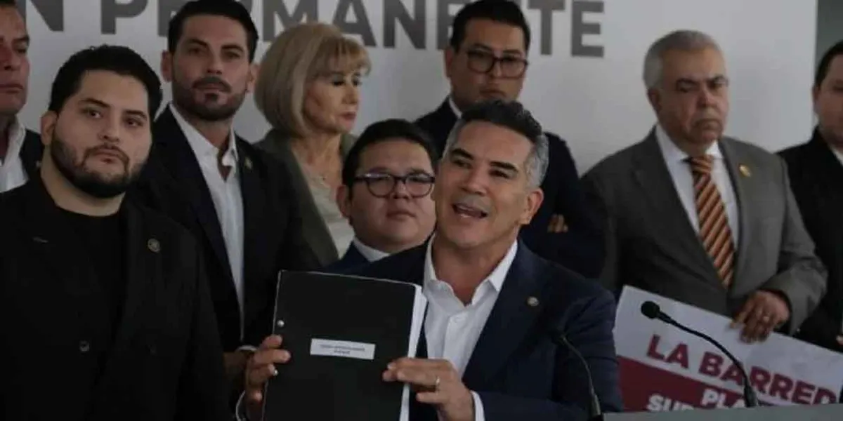 Alito Moreno denuncia a AMLO y gobernadores de Morena ante la FGR por presuntos vínculos criminales