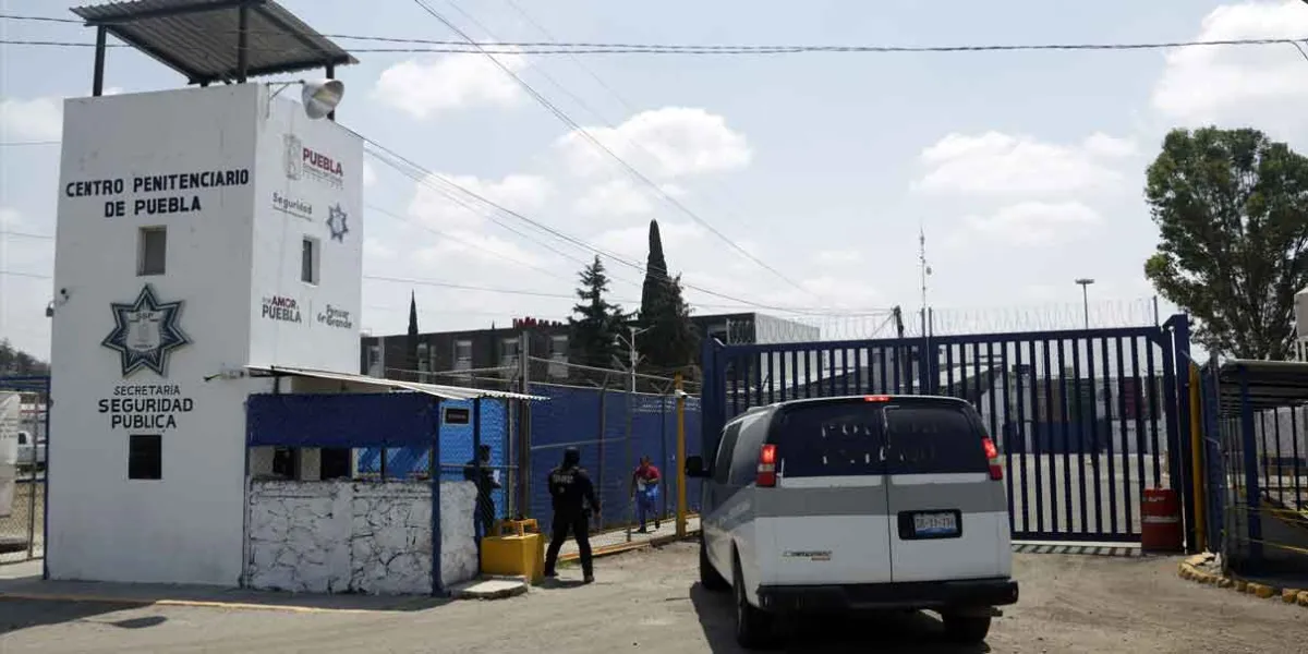 Destituyen a directores de los Ceresos de San Miguel y Tepexi por actos de corrupción