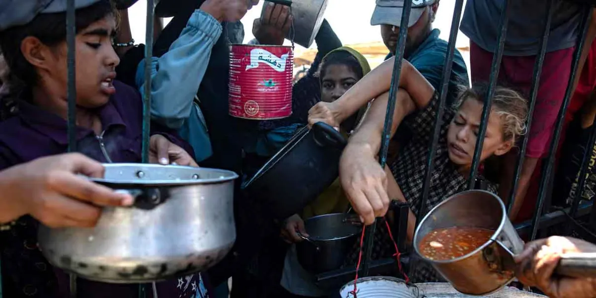 Gaza: más de 25 países exigen detener matanzas en centros de ayuda