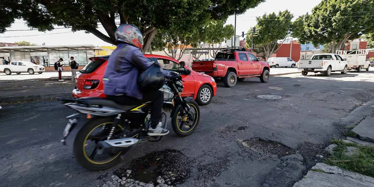 Carreteras de Puebla presentan daños en más del 50 % de su red, alerta AMIVTAC
