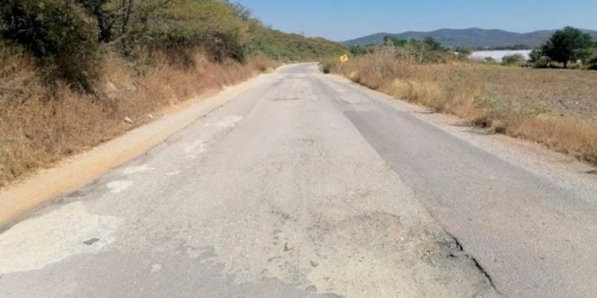 Más inversión y maquinaria para mejorar carreteras, anunció Armenta