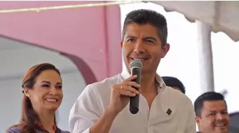 Eduardo Rivera se impone pese a diferencias en partidos