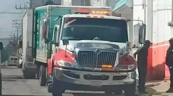Rateros abandonan camión robado en Texmelucan, pero sin cargamento
