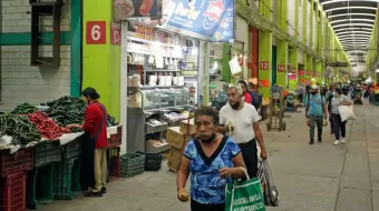 Nos invade la 28 de Octubre, denuncian comerciantes de la Central de Abasto