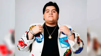 Octavio Cuadras estrenó álbum de covers ‘Pa Andar Happy’