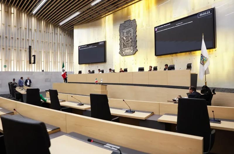 “Vientre de alquiler”, el debate que viene en el Congreso de Puebla