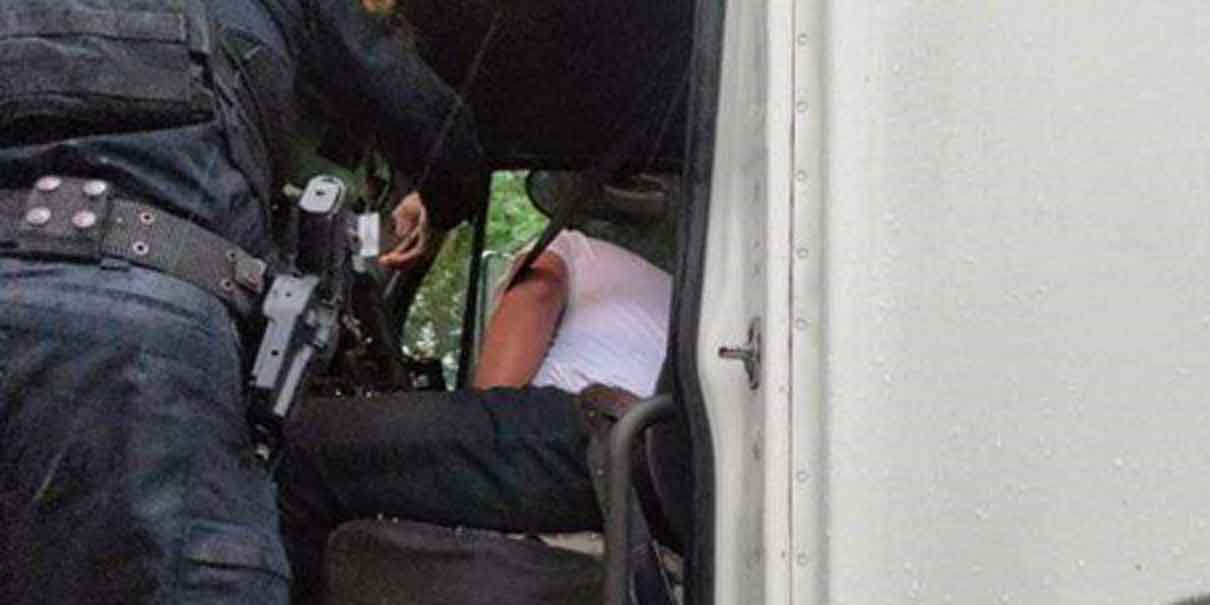 Motosicarios plomean a chofer en Carretera Estatal hacia Jalpan