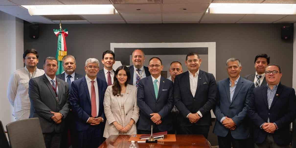 Armenta asegura colaboración con Universidad de Nueva York para beneficio de jóvenes poblanos