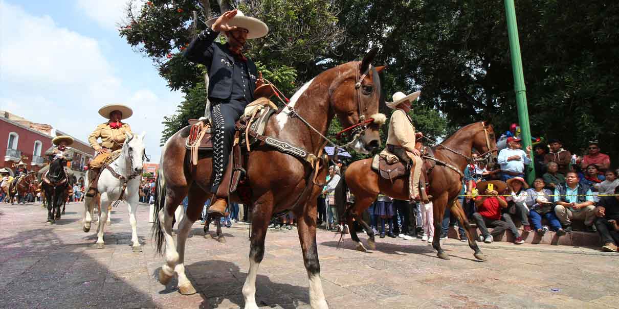 Atlixco celebra los 214 Años de Independencia con un desfile monumental y un saldo blanco