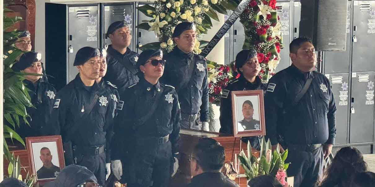 Atlixco rinde homenaje a los policías caídos en cumplimiento de su deber