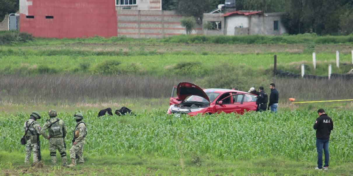 Durante revisión de auto abandonado en Coronango explotó y lesionó a policía