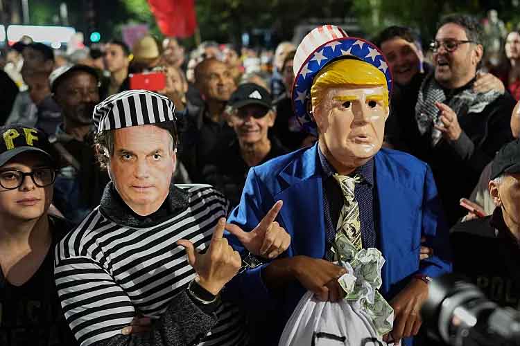 Brasil responde a aranceles del 50% de Trump con protestas y amenaza de represalias