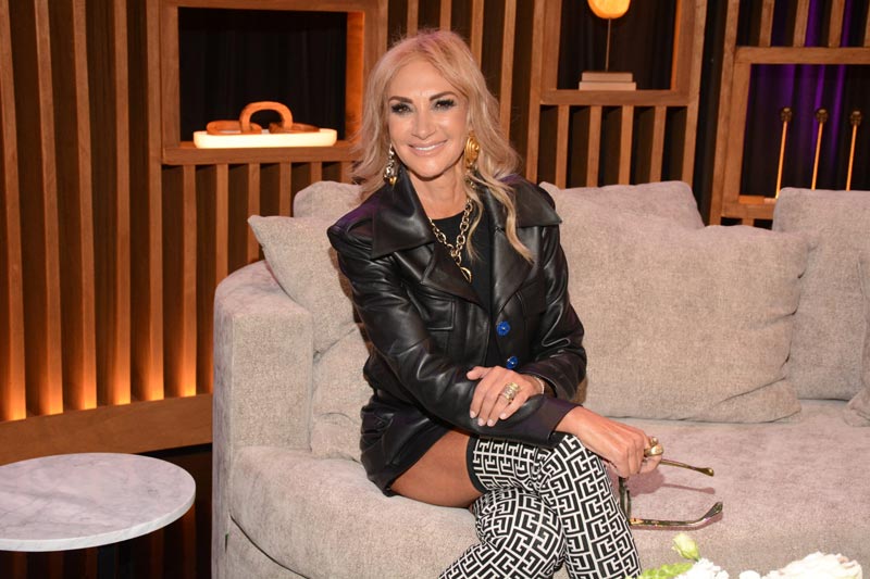Christian Nodal buscaría frenar entrevista con Adela Micha: “Lo que dijo podría hundirlo”