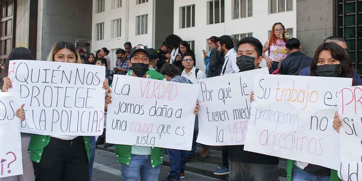 Comunidad estudiantil de la Universidad Alva Edison exigen destitución de policías municipales
