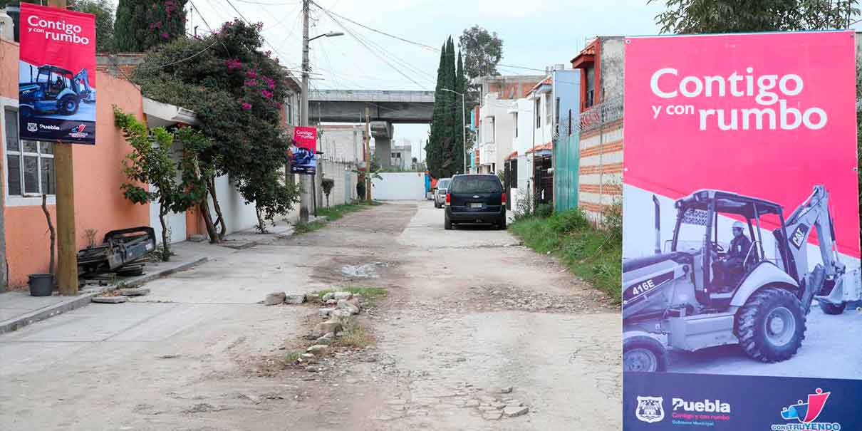 Inicia Ayuntamiento mejoramiento de calle en San Jerónimo Caleras