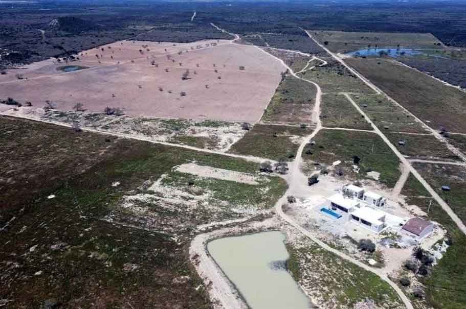 Constructora habría cedido terreno con valor de 800 mdp a Samuel García