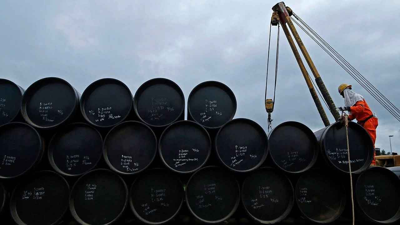 De 3.5% a 1%: EU suaviza carga a remesas y Sheinbaum alista respaldo a familias