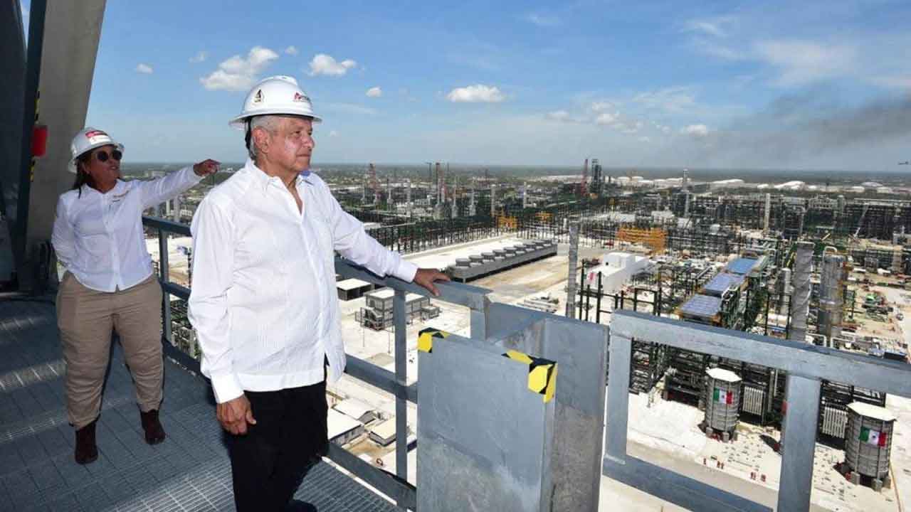 Crudo de mala calidad frena operación de Dos Bocas durante dos meses