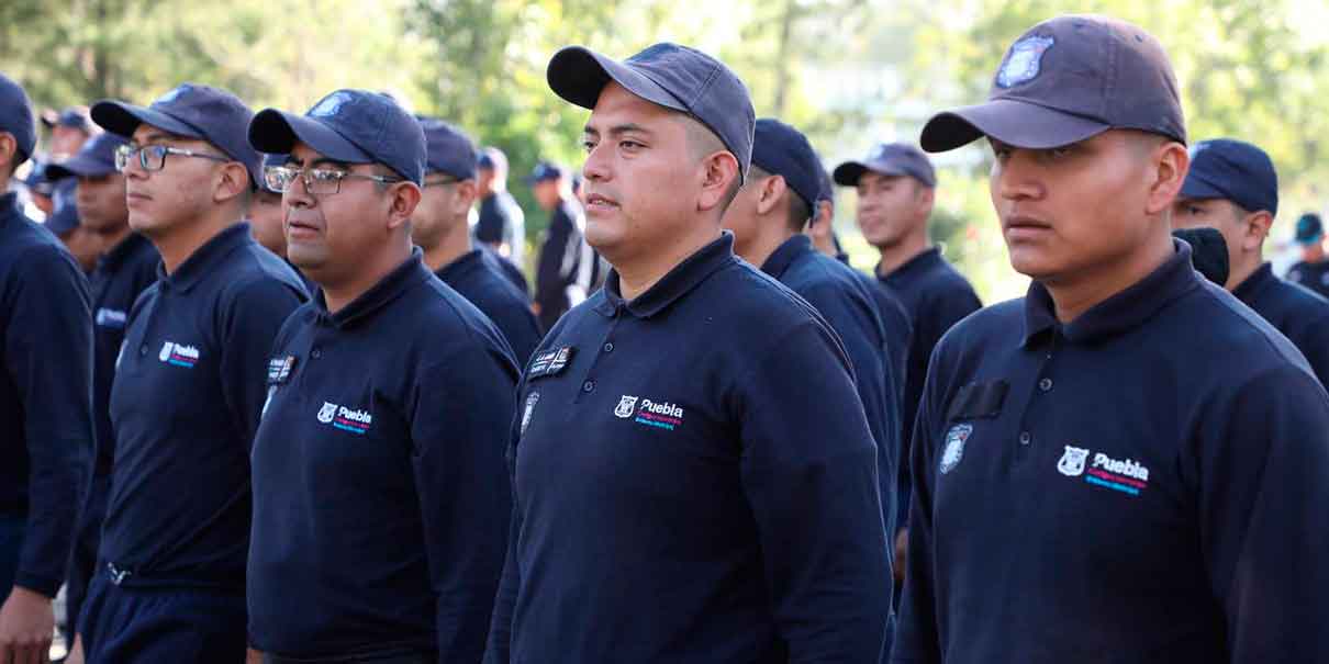 Eduardo Rivera encabeza carrera con cadetes de la Academia de Policía