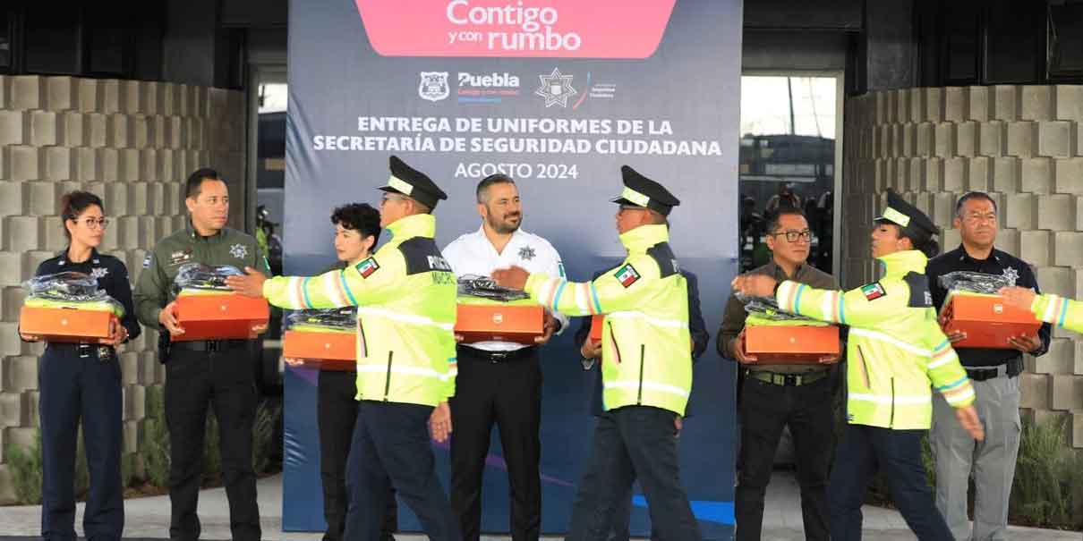 Ayuntamiento de Puebla dignifica labor del personal de SSC con uniformes