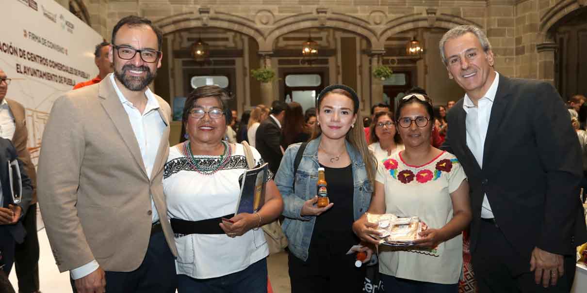 Emprendedores y artesanos poblanos tendrán espacio en plazas comerciales