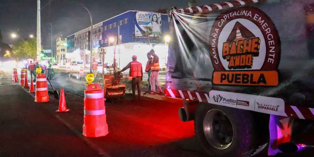 Encabeza José Chedraui supervisión de trabajos de bacheo nocturno en la Capital