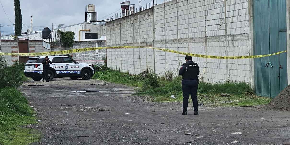 Hallan dos cuerpos degollados en zona cercana al Mercado Xonaca
