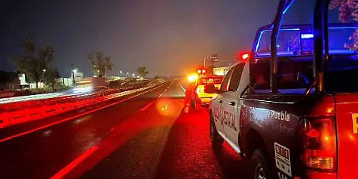Falsos ministeriales despojaron de camioneta a una familia en la autopista Atlixcáyotl