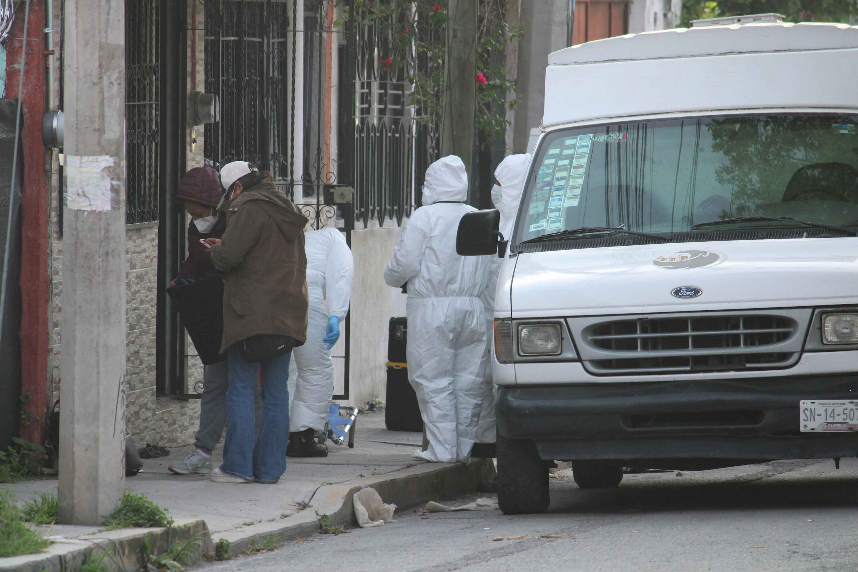 Fuerte olor alerta a vecinos; encuentran cadáver de adulta mayor en la colonia SNTE