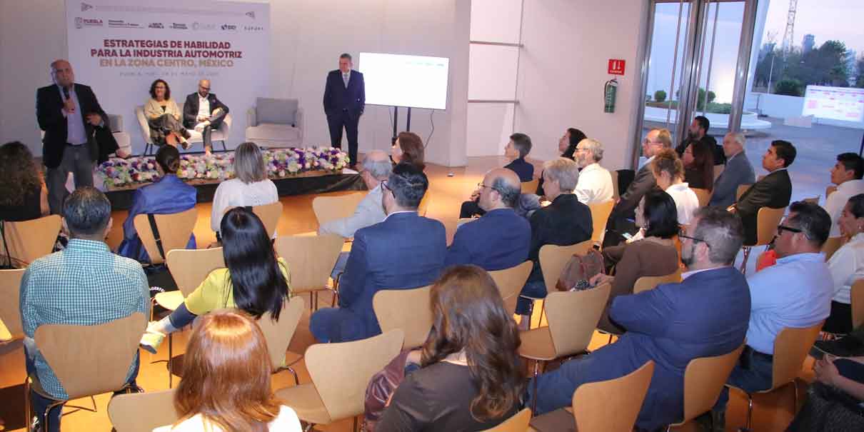 Gobierno estatal y empresas automotrices fortalecen competitividad de la industria