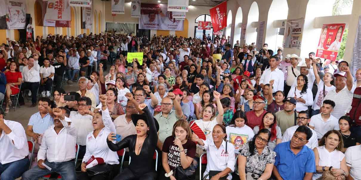 Gobierno honesto refrenda Armenta al firmar decálogo de compromisos en la Mixteca