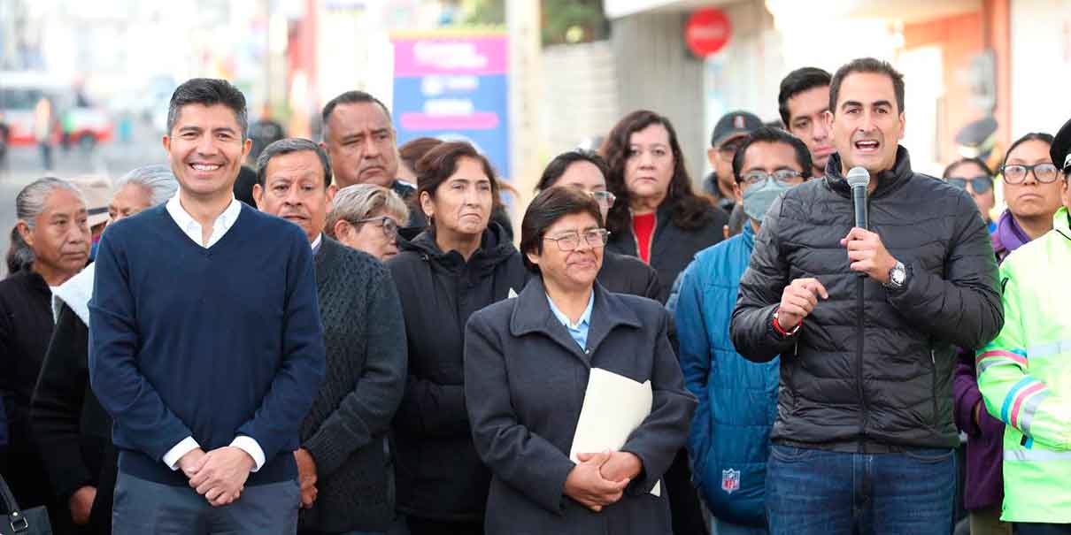 Habitantes mejoran condiciones de vida en Granjas Puebla con calle rehabilitada
