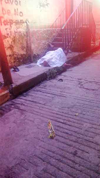 Hombre pierde la vida tras caer de las escaleras en Xicotepec
