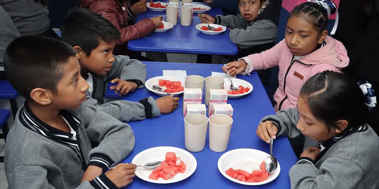 Inició la dignificación de 36 desayunadores escolares con 8 mdp, arrancó en Azumiatla