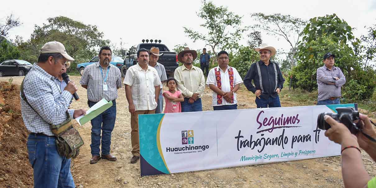 Inicia segunda etapa de construcción del camino artesanal Cuacuila-Xaltepec