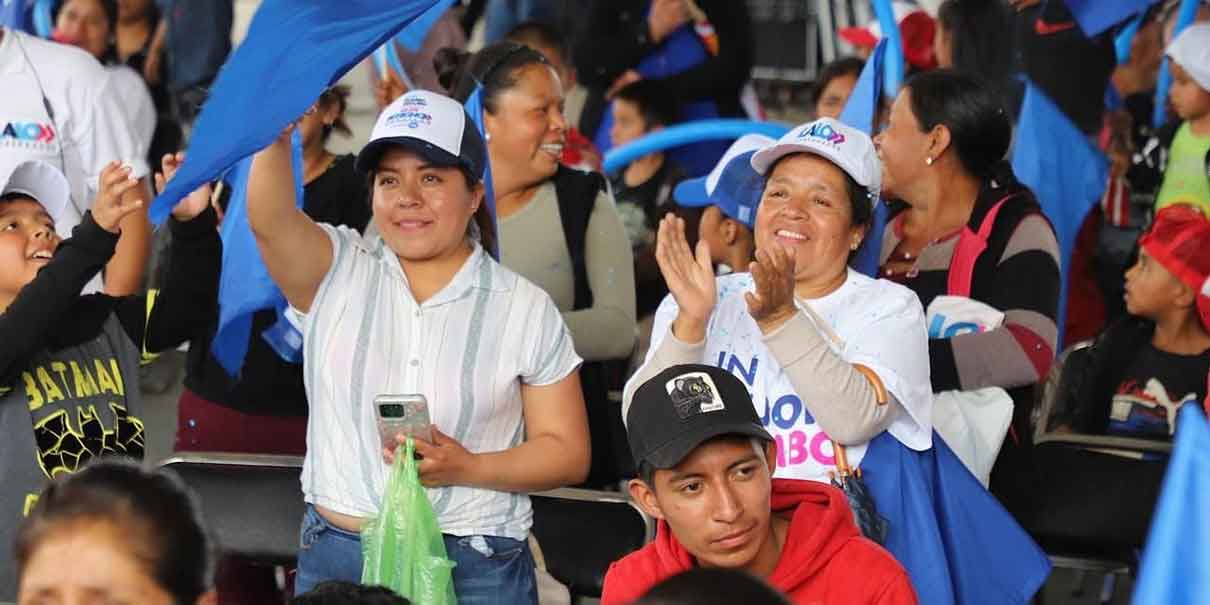 Lalo Rivera se compromete a brindar mejores caminos a Quimixtlán