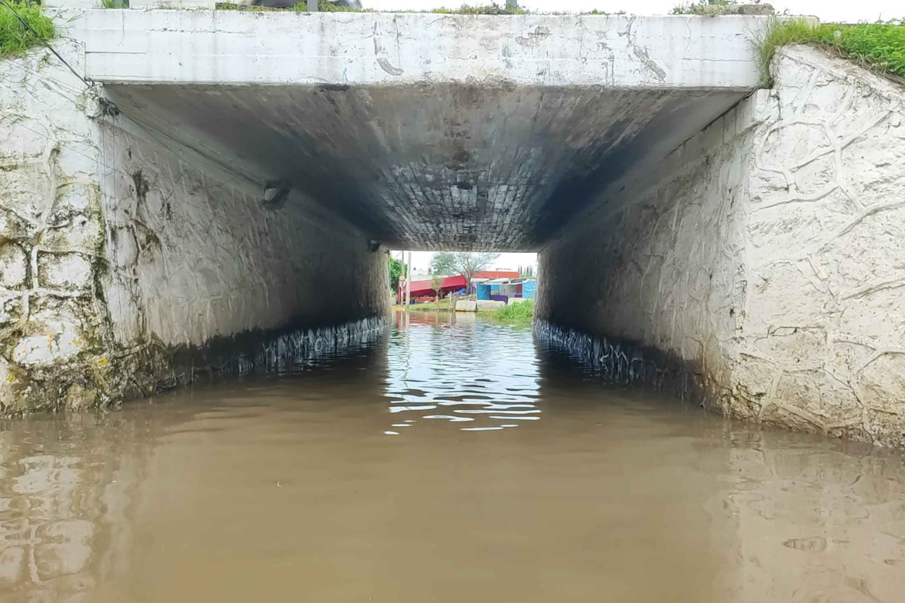No es Venecia: puente Los Ángeles sigue bajo el agua tras intensas lluvias