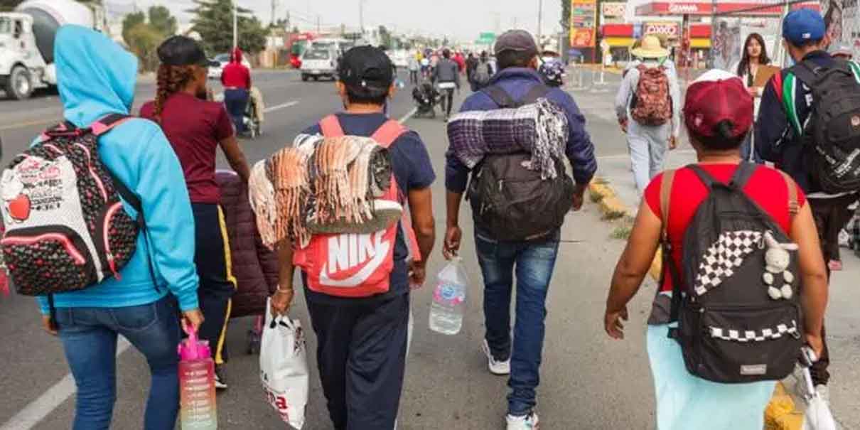 50 poblanos repatriados recibieron recursos para abrir su negocio