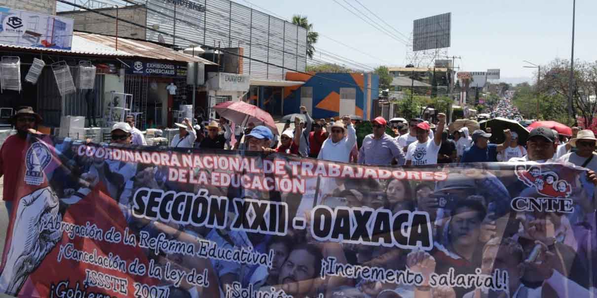 Ediles de Oaxaca exigen solución al paro educativo y amenazan con nuevas contrataciones