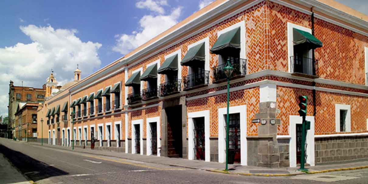 Puebla reiteró al INAH la protección al patrimonio de la ciudad