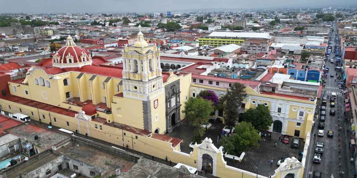 Ayuntamiento da mantenimiento a fachadas de tres templos de Puebla Capital