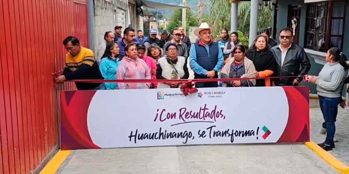 Rogelio López entrega obras sanitarias, escolares y de pavimentación en Huauchinango